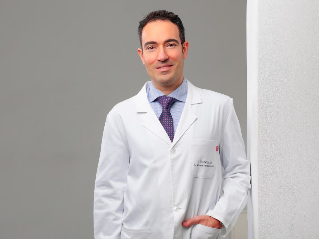 Biografía Dr. Toribio Blefaroplastia en León